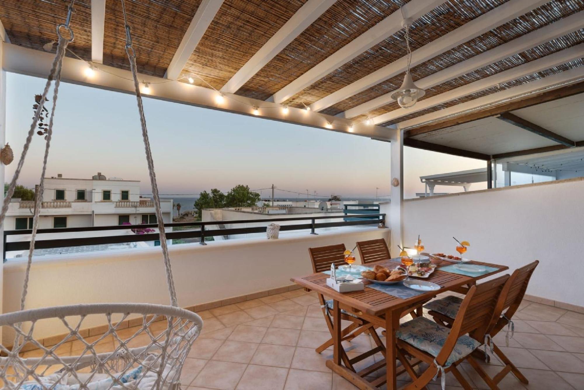 Casa Vacanze Orlando - Con Veranda Vista Mare A 200M Dal Mare Santa Maria di Leuca Exterior photo