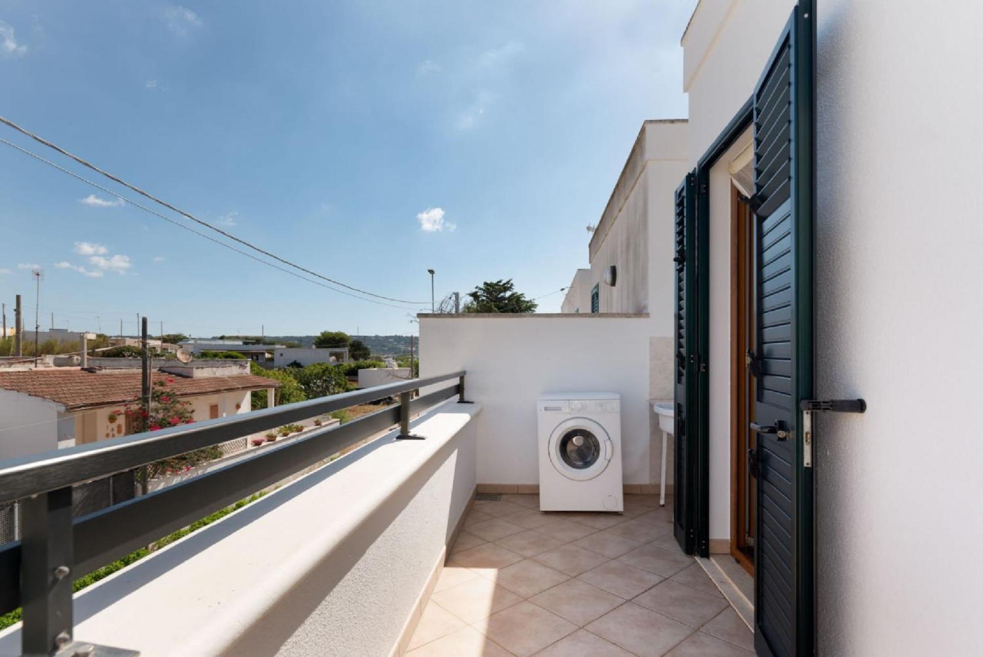 Casa Vacanze Orlando - Con Veranda Vista Mare A 200M Dal Mare Santa Maria di Leuca Exterior photo